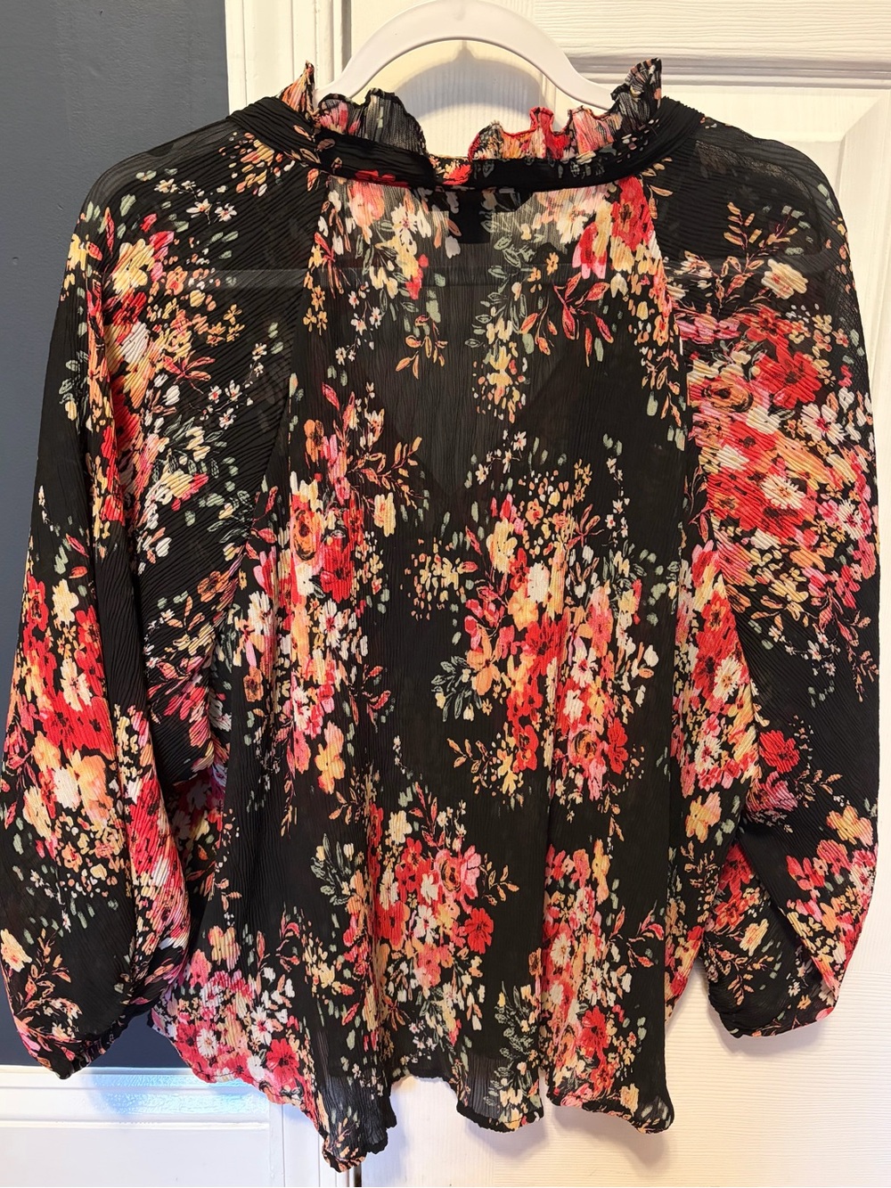 Counterparts Black Floral Ruffle-Neck Blouse with Red & Pink Blooms-XL NWOT - Picture 5 of 6